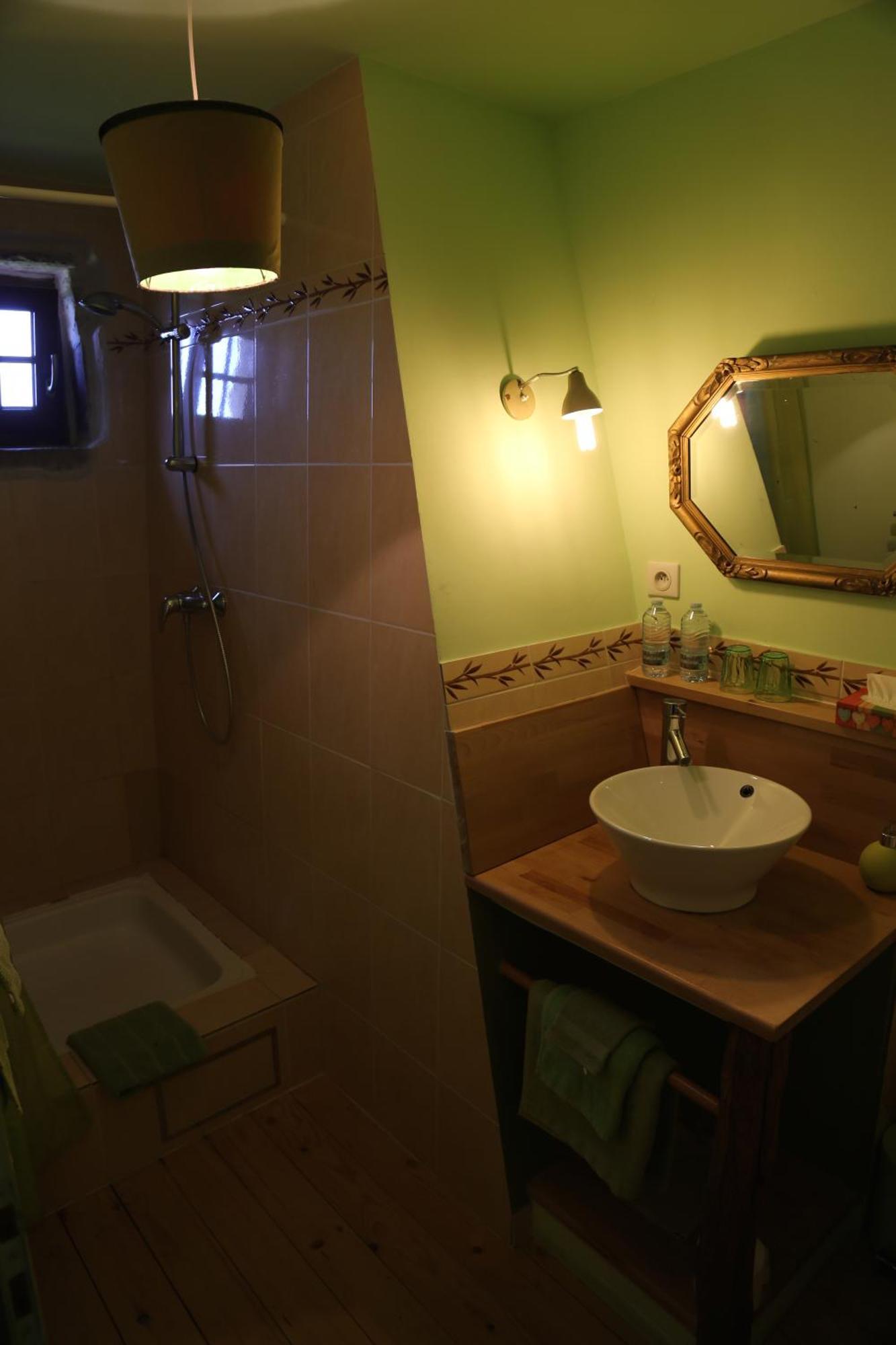 Les Grandes Fontaines Bed & Breakfast La Longine Exterior photo