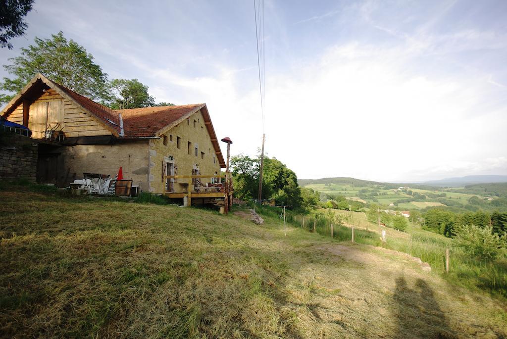 Les Grandes Fontaines Bed & Breakfast La Longine Exterior photo